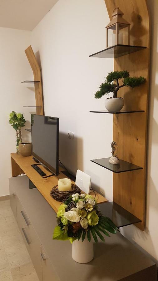 Apartment Lavanda Garden 라브 외부 사진