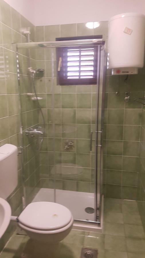 Apartment Lavanda Garden 라브 외부 사진
