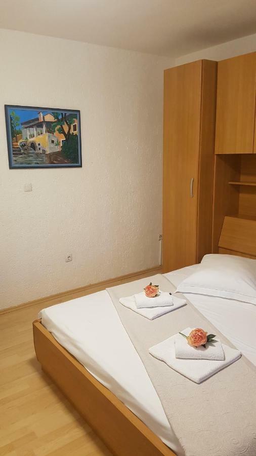 Apartment Lavanda Garden 라브 외부 사진