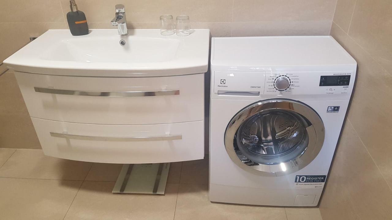Apartment Lavanda Garden 라브 외부 사진