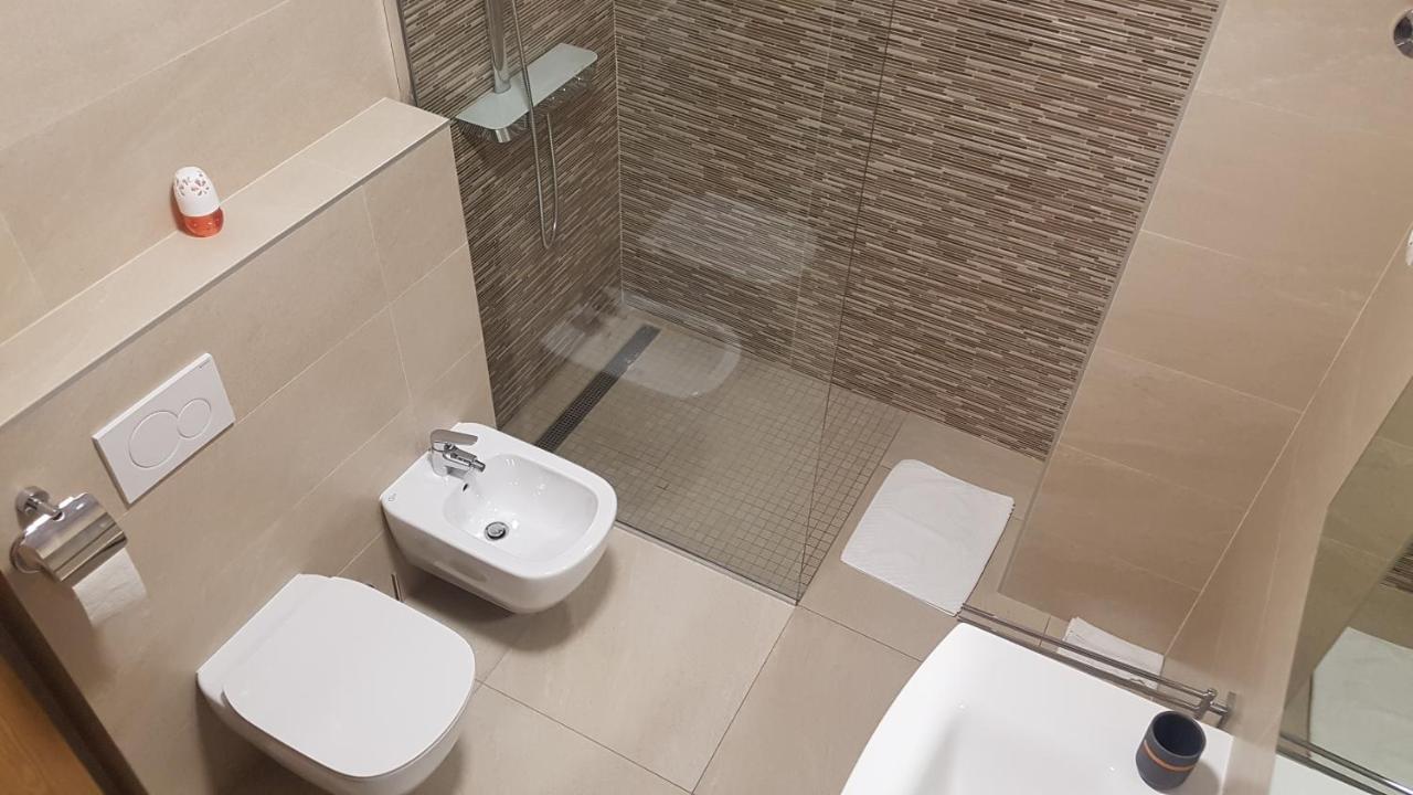 Apartment Lavanda Garden 라브 외부 사진