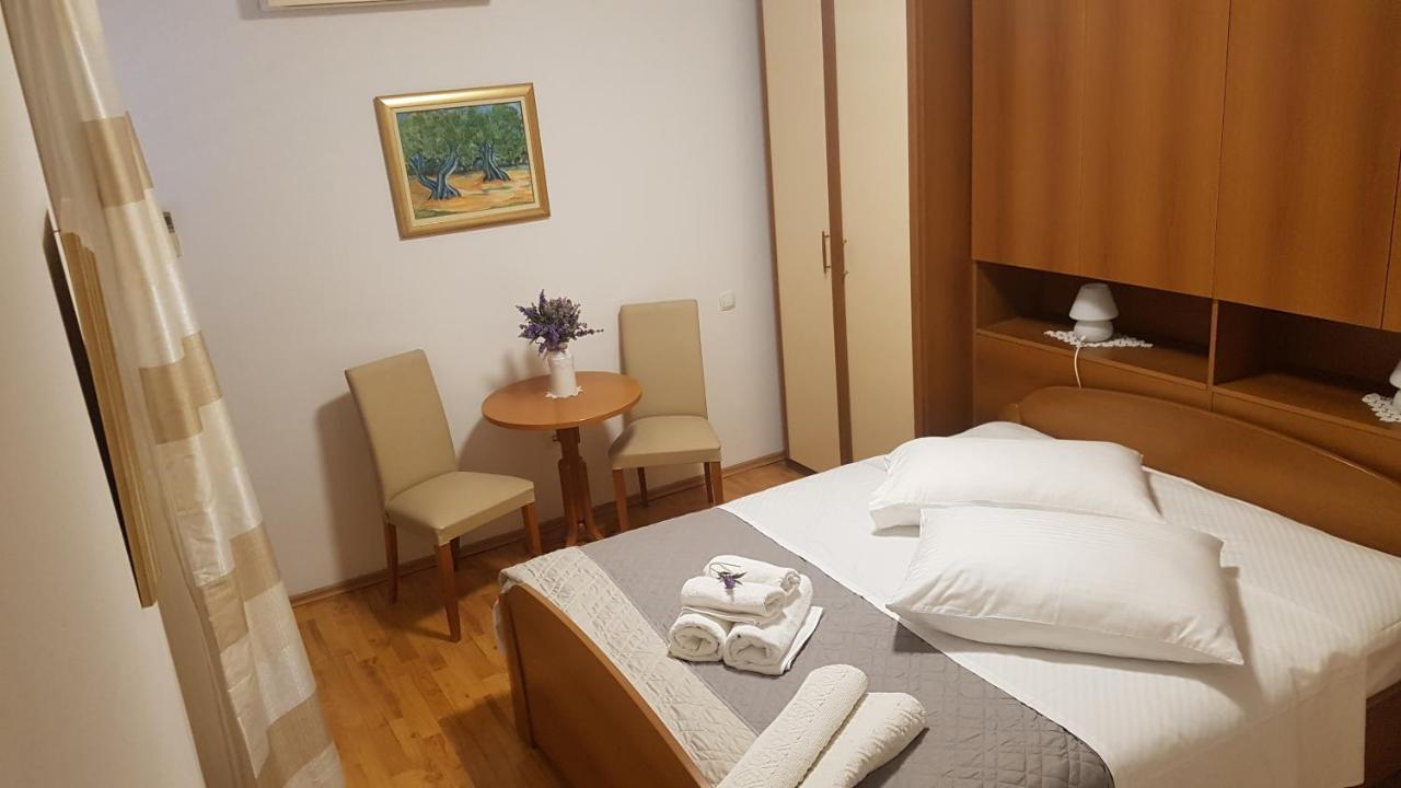 Apartment Lavanda Garden 라브 외부 사진