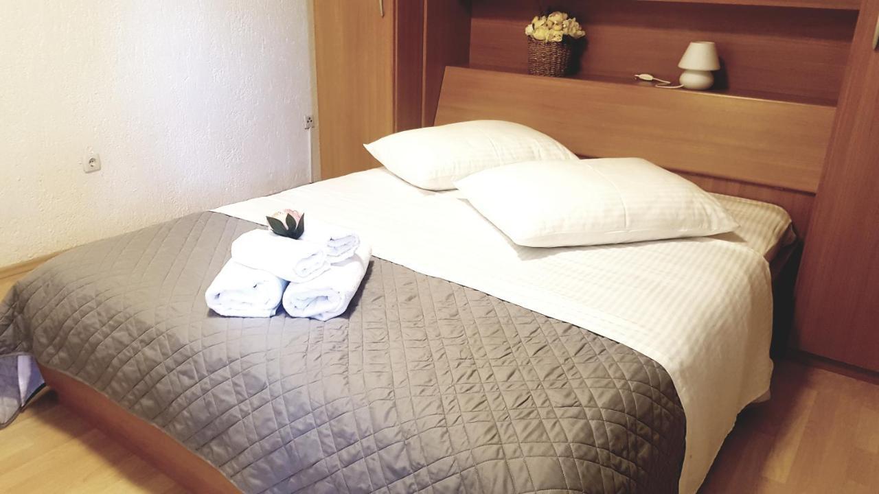 Apartment Lavanda Garden 라브 외부 사진
